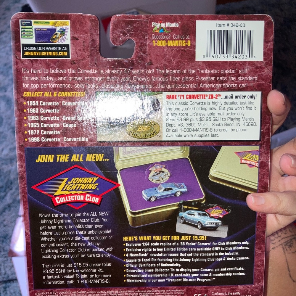 Johnny Lightning Collector Club Tin Set